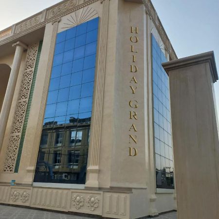 Hotel Holiday Grand Грейтър Нойда Екстериор снимка